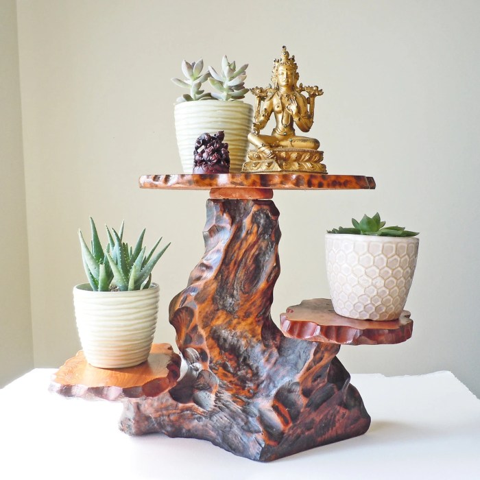 Tree trunk plant stand